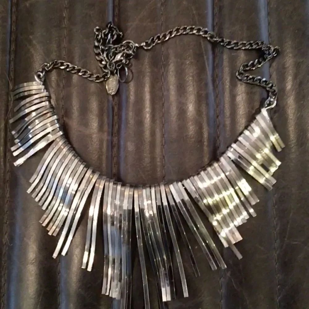 SILVER ADORE Me Necklace! - Picture 3 of 11